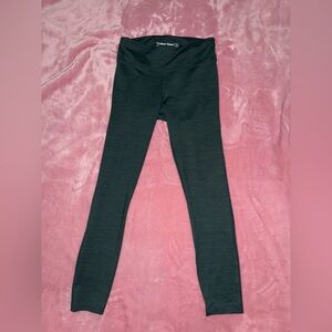 Outdoor Voices Evergreen Leggings 7/8 Size Small NWOT